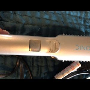 Bio Ionic Flat Iron